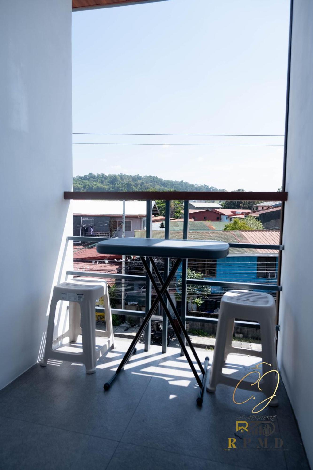 Cj Apartments Olongapo Exterior photo